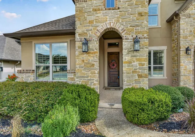 Photo 2 of Single family home for sale at 226 Shannon Cir, San Antonio, TX 78260 | MLS# 2007226 | Listing updated on 2026-09-14