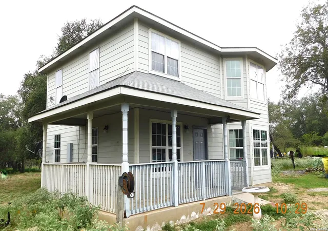 Photo 3 of Single family home for sale at 55 S 3rd, Somerset, TX 78069 | MLS# 2007278 | Listing updated on 2026-08-21