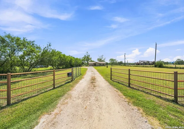 2nd image of 1180 Pittman, St. Hedwig, TX 78152 | MLS# 2007284