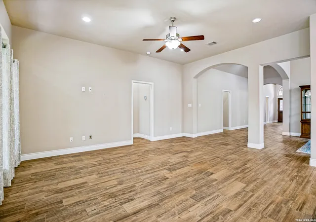 image of 142 Cimarron Crk, Boerne, TX 78006 | MLS# 2007288