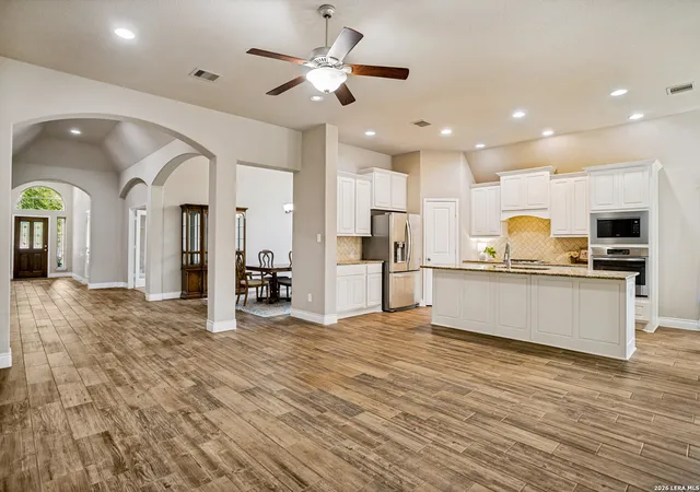 image of 142 Cimarron Crk, Boerne, TX 78006 | MLS# 2007288