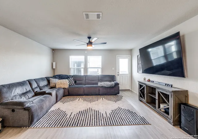 Photo 3 of Single family home for sale at 5730 Leisure Cres, Converse, TX 78109 | MLS# 2007296 | Listing updated on 2026-10-07
