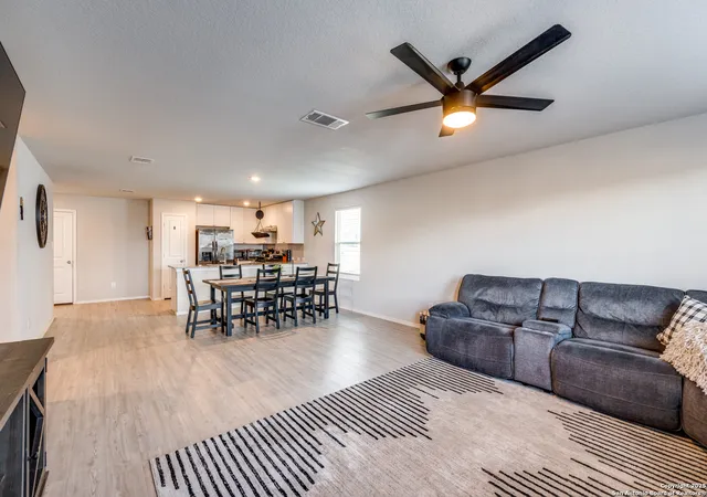 Photo 4 of Single family home for sale at 5730 Leisure Cres, Converse, TX 78109 | MLS# 2007296 | Listing updated on 2026-10-07