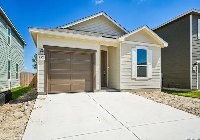 Photo 3 of Sale Pending at 4551 Gato Calico Dr, San Antonio, TX 78222 | MLS# 2007310 | Listing updated on 2026-08-28