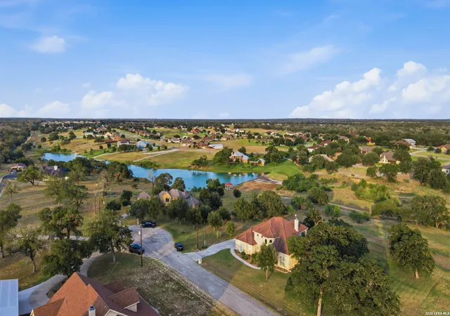 2nd image of 128 Abrego Ridge Dr, Floresville, TX 78114 | MLS# 2007328