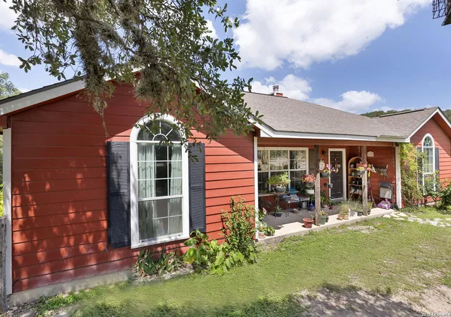 2nd image of 126 Madrone Rdg, Comfort, TX 78013 | MLS# 2007368