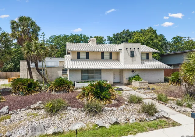 Photo 1 of Sale Pending at 2803 Marlborough Dr, San Antonio, TX 78230 | MLS# 2007378 | Listing updated on 2026-09-11
