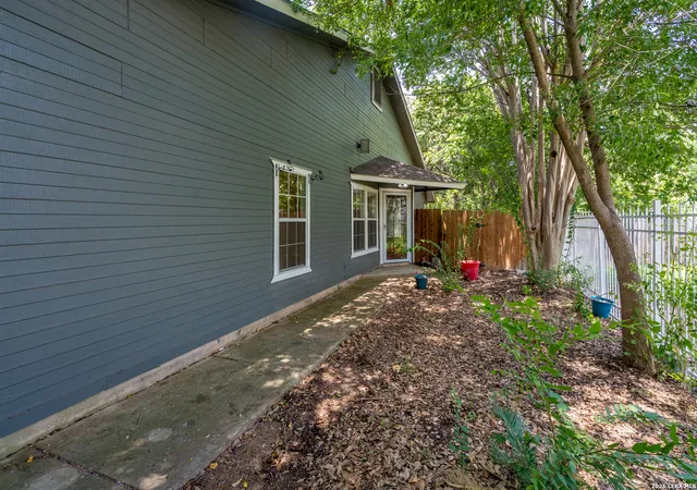 Photo 3 of Single family home for sale at 10341 Country Bluff, San Antonio, TX 78258 | MLS# 2007406 | Listing updated on 2026-08-21