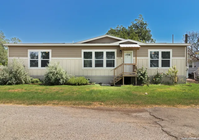 4th image of 120 James, Sabinal, TX 78881 | MLS# 2007417