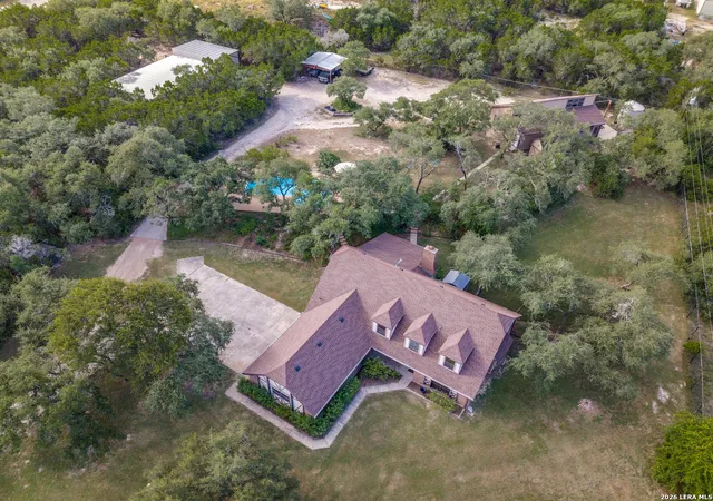 Photo 3 of Single family home for sale at 2810 Hiline Dr, Bulverde, TX 78163 | MLS# 2007421 | Listing updated on 2026-09-03