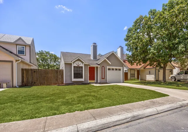 Photo 3 of Single family home for sale at 7527 Alverstone, San Antonio, TX 78250 | MLS# 2007440 | Listing updated on 2026-09-13