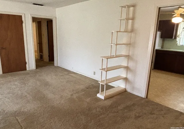 Photo 3 of Sale Pending at 130 Locknere Ln, San Antonio, TX 78213 | MLS# 2007516 | Listing updated on 2026-08-18