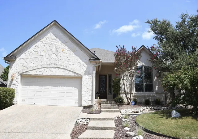Photo 1 of Sale Pending at 131 Garden Trace, San Antonio, TX 78260 | MLS# 2007518 | Listing updated on 2026-09-10