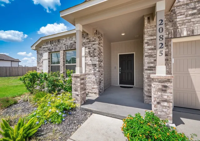 Photo 3 of Single family home for sale at 20825 Pleasanton Rd, San Antonio, TX 78264 | MLS# 2007527 | Listing updated on 2026-09-14