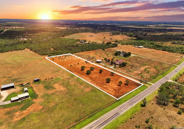 5th image of 3046 State Hwy 97W, Floresville, TX 78114 | MLS# 2007536