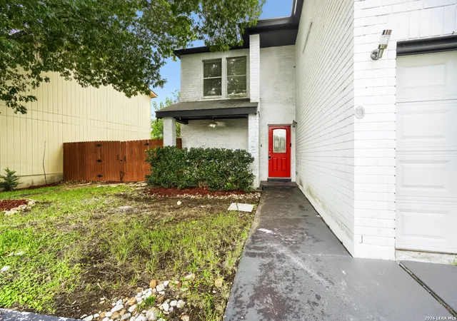 Photo 3 of Sale Pending at 7627 Branston, San Antonio, TX 78250 | MLS# 2007542 | Listing updated on 2026-09-12