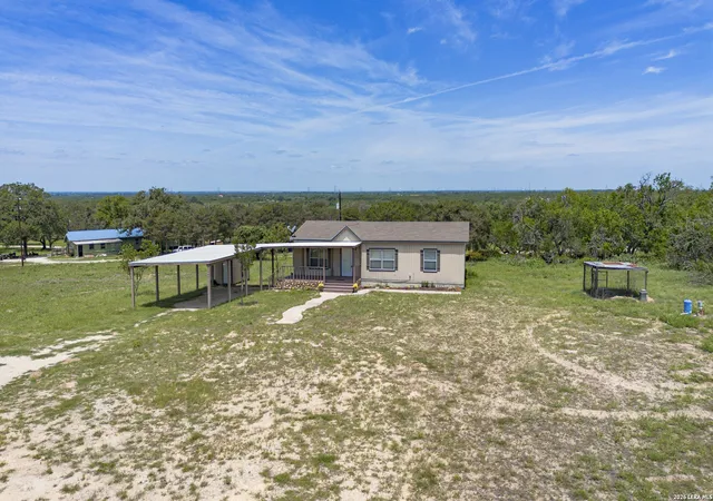 4th image of 646 Old Colony, Seguin, TX 78155 | MLS# 2007603