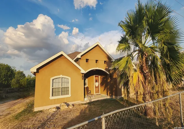 Photo 2 of Single family home for sale at 3038 Alamo St, Eagle Pass, TX 78852 | MLS# 2007605 | Listing updated on 2026-08-22