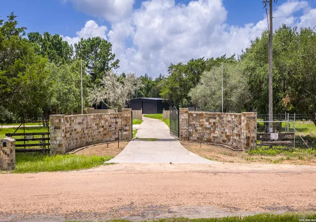 50th image of 1080 Frelsburg Rd, Alleyton, TX 78935 | MLS# 2007693