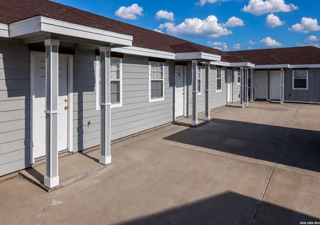 Photo 4 of Multi family home for sale at 2872 Memorial Jr High Dr, Eagle Pass, TX 78852 | MLS# 2007703 | Listing updated on 2026-08-22