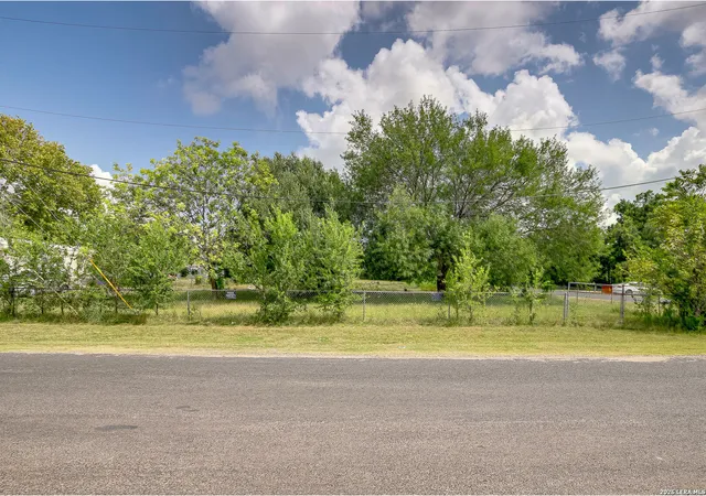 8th image of 15055 Rosa Trl, San Antonio, TX 78253 | MLS# 2007762