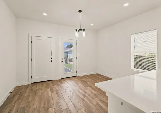 5th image of 133 Lark Hill Rd, Floresville, TX 78114 | MLS# 2007764