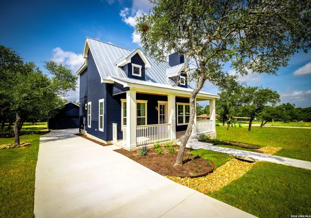 Photo 3 of Single family home for sale at 1005 12th St, Blanco, TX 78606 | MLS# 2007765 | Listing updated on 2026-08-22