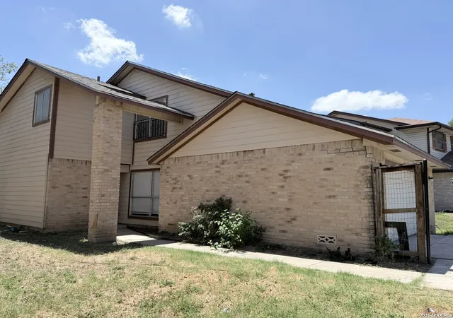 Photo 1 of Single family home for sale at 5758 Spring Moon St, San Antonio, TX 78247 | MLS# 2007770 | Listing updated on 2026-09-16