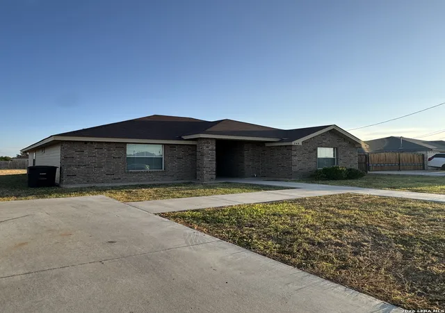 Photo 3 of Sale Pending at 249 Violeta Dr, Eagle Pass, TX 78852 | MLS# 2007773 | Listing updated on 2026-08-19