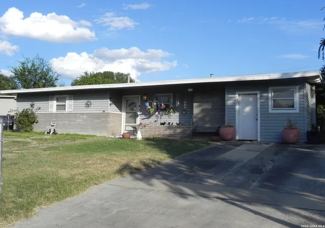 Photo 1 of Sale Pending at 134 Dumont Dr, San Antonio, TX 78227 | MLS# 2007774 | Listing updated on 2026-08-31