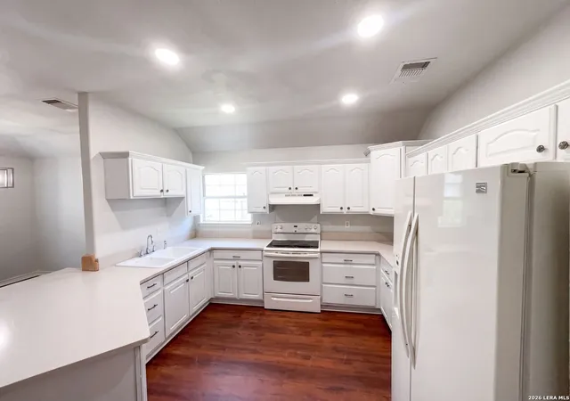 2nd image of 2106 Geneva St, Castroville, TX 78009 | MLS# 2007790