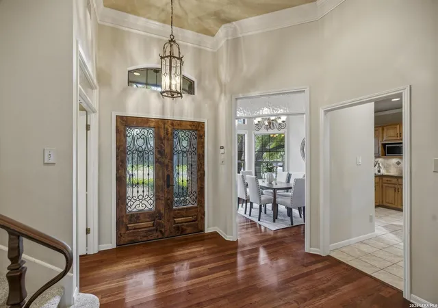 Photo 3 of Sale Pending at 17 Rogers Wood, San Antonio, TX 78248 | MLS# 2007830 | Listing updated on 2026-08-22