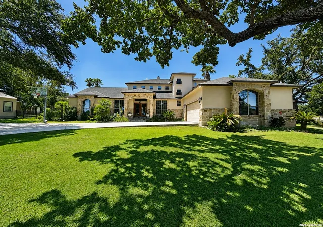 2nd image of 704 Jack Nicklaus, Devine, TX 78016 | MLS# 2007839