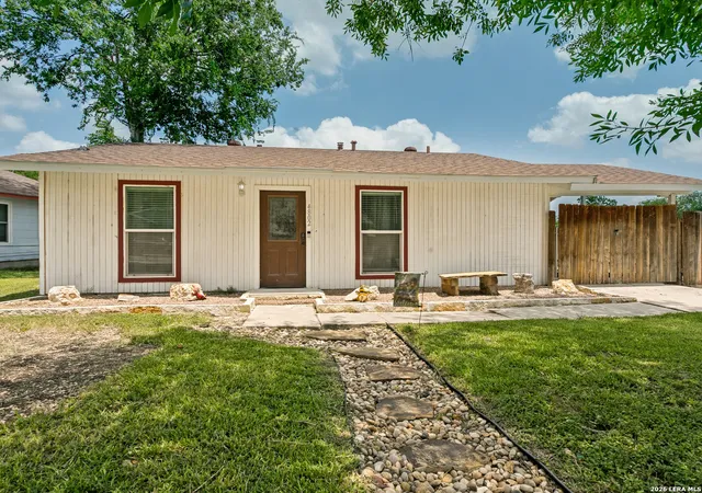 Photo 3 of Single family home for sale at 4802 Castle Guard, San Antonio, TX 78218 | MLS# 2007872 | Listing updated on 2026-08-23