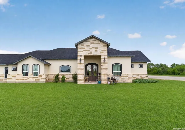2nd image of 14315 Quesenberry Rd, Von Ormy, TX 78073 | MLS# 2007889