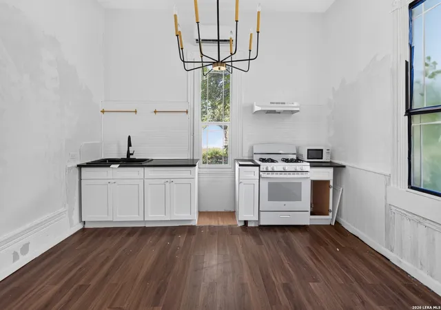 Photo 3 of Single family home for sale at 619 Willow, San Antonio, TX 78202 | MLS# 2007900 | Listing updated on 2026-08-23