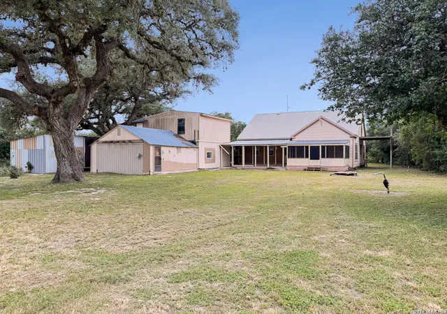 3rd image of 2722 Ellis Rd, Beeville, TX 78102 | MLS# 2007910