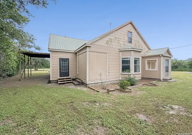 4th image of 2722 Ellis Rd, Beeville, TX 78102 | MLS# 2007910