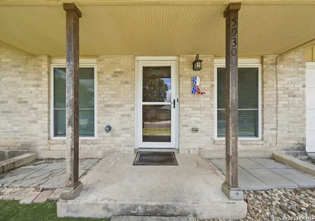 Photo 2 of Single family home for sale at 5930 Oak Run St, San Antonio, TX 78247 | MLS# 2007932 | Listing updated on 2026-09-15