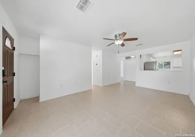 Photo 3 of Single family home for sale at 5930 Oak Run St, San Antonio, TX 78247 | MLS# 2007932 | Listing updated on 2026-09-15