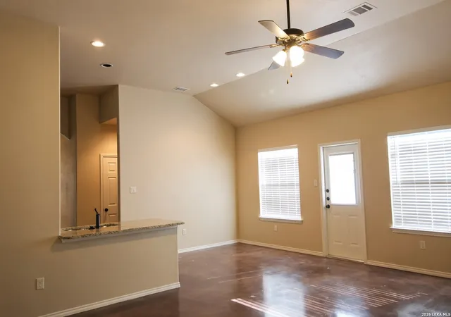 3rd image of 2617 - 2619 Pahmeyer Rd, New Braunfels, TX 78130 | MLS# 2007946