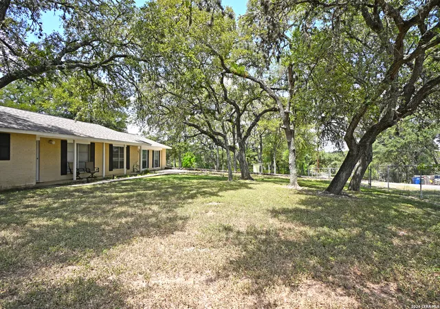4th image of 321 High Low Dr, New Braunfels, TX 78132 | MLS# 2007990