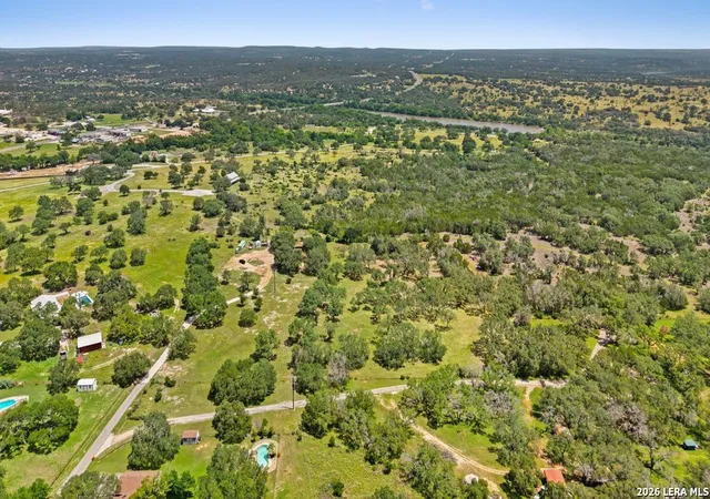 5th image of 118 Crestview Dr, Johnson City, TX 78636 | MLS# 2007991
