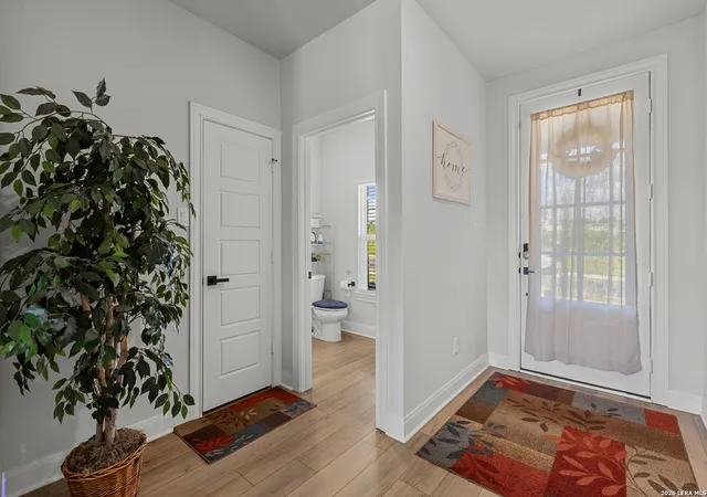Photo 3 of Single family home for sale at 9306 Crestway Rd, Converse, TX 78109 | MLS# 2007993 | Listing updated on 2026-10-08