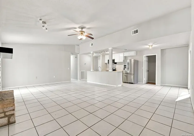 Photo 4 of Sale Pending at 5918 Patrick Henry St, San Antonio, TX 78233 | MLS# 2008002 | Listing updated on 2026-09-10
