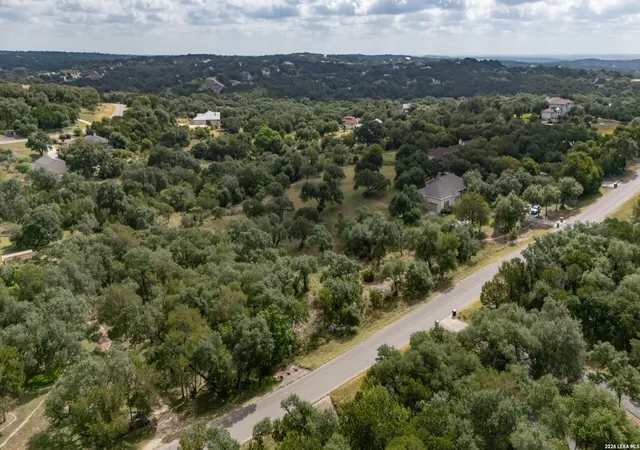 Photo 3 of Sale Pending at 225 Shady Holw, New Braunfels, TX 78132 | MLS# 2008044 | Listing updated on 2026-09-15