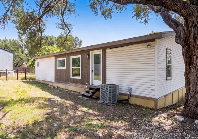 Photo 3 of Single family home for sale at 1217 Rotherman, Canyon Lake, TX 78133 | MLS# 2008064 | Listing updated on 2026-09-23