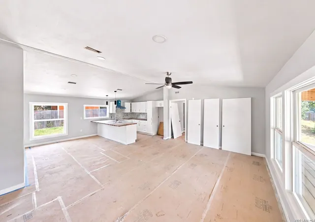 Photo 4 of Single family home for sale at 1217 Rotherman, Canyon Lake, TX 78133 | MLS# 2008064 | Listing updated on 2026-09-23