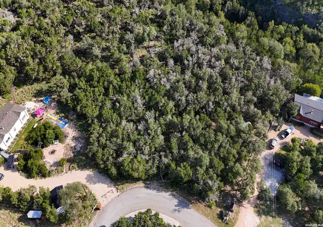 Photo 2 of Sale Pending at 2511 Fuller Dr, Canyon Lake, TX 78133 | MLS# 2008073 | Listing updated on 2026-09-11