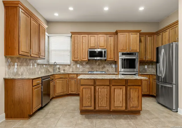 Photo 3 of Sale Pending at 322 Arendes Dr, New Braunfels, TX 78132 | MLS# 2008087 | Listing updated on 2026-09-12